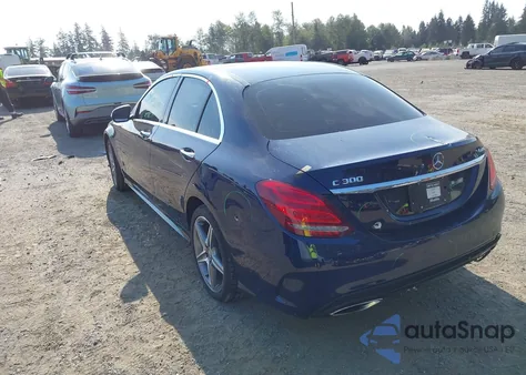 2015 Mercedes-Benz C 300 4Matic/Luxury 4Matic/Sport 4Matic from USA, damaged, VIN 55SWF4KB1FU031989